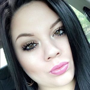 Meet your Posher, Alexus